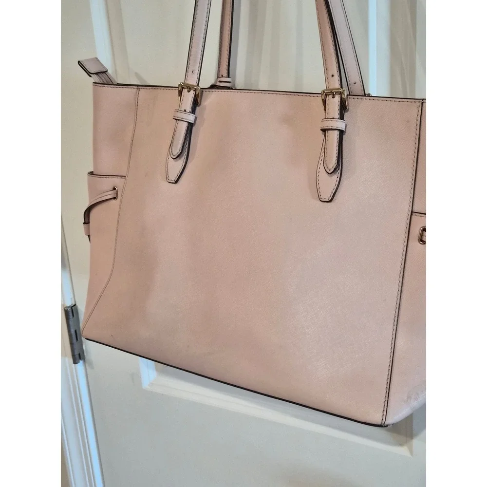 Michael Kors Voyager Tote Bag Pink Saffiano Leather Gold Hardware Shoulder‎ Bag